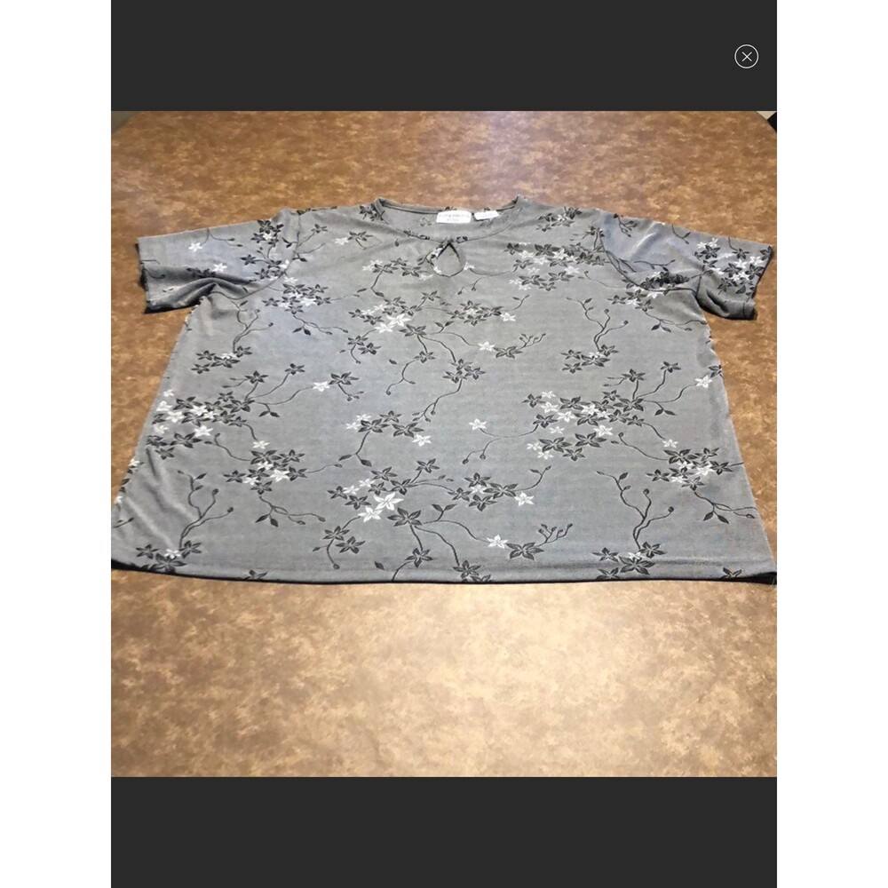 Kathy Ireland Top (#1604)